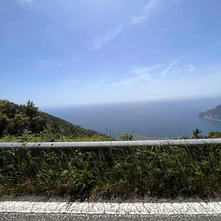 La Casa Nella Collina Beverino